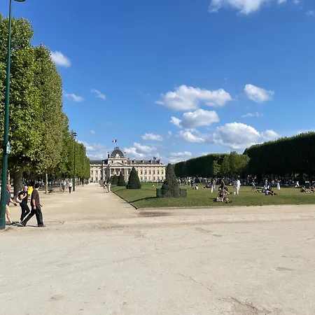 Superbe 3br Champ De Mars Appartement
